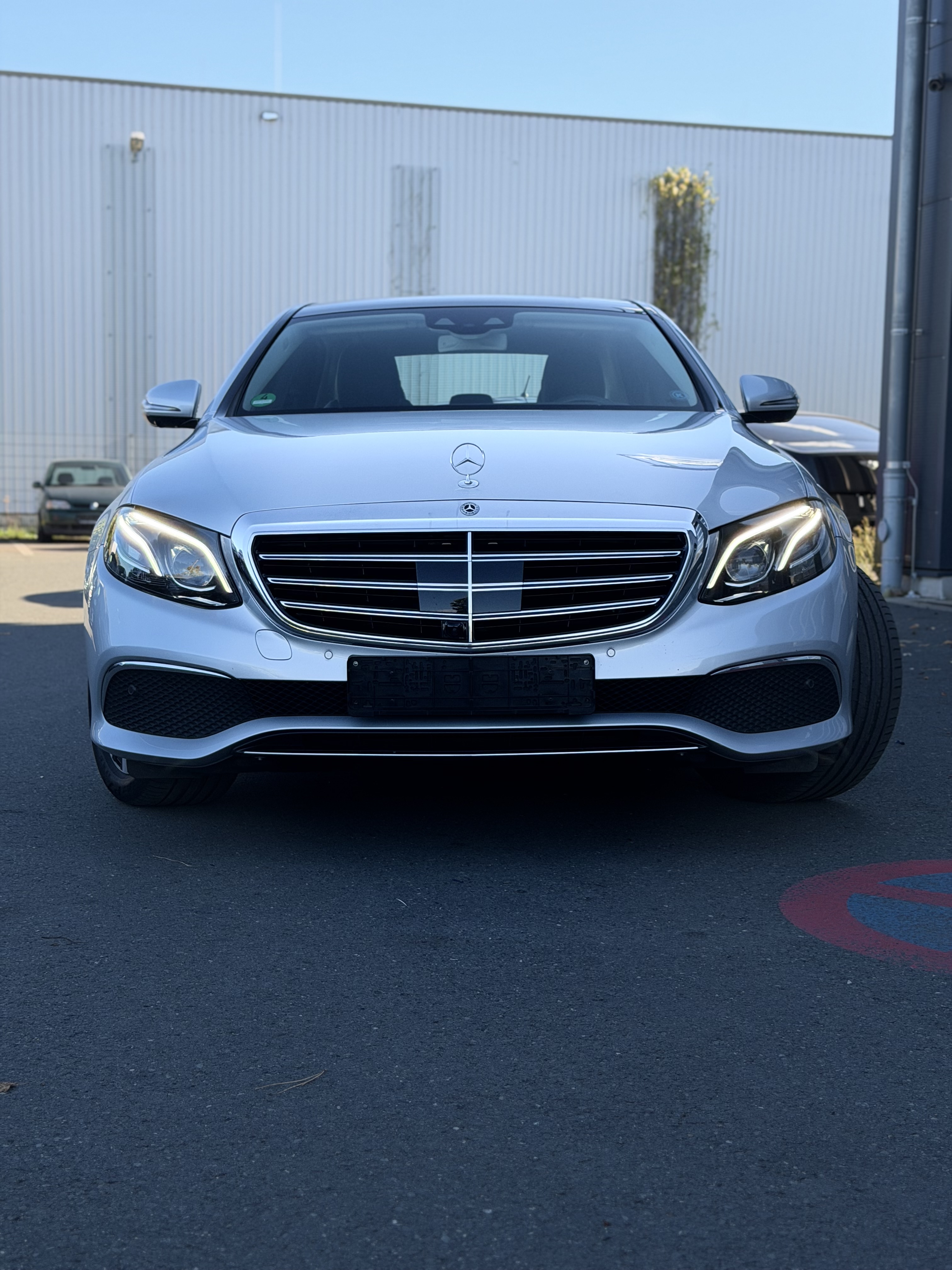 Mercedes-Benz E 300 e / Exclusive/ ACC/PANO/360/BURM/HUD+++ 2019