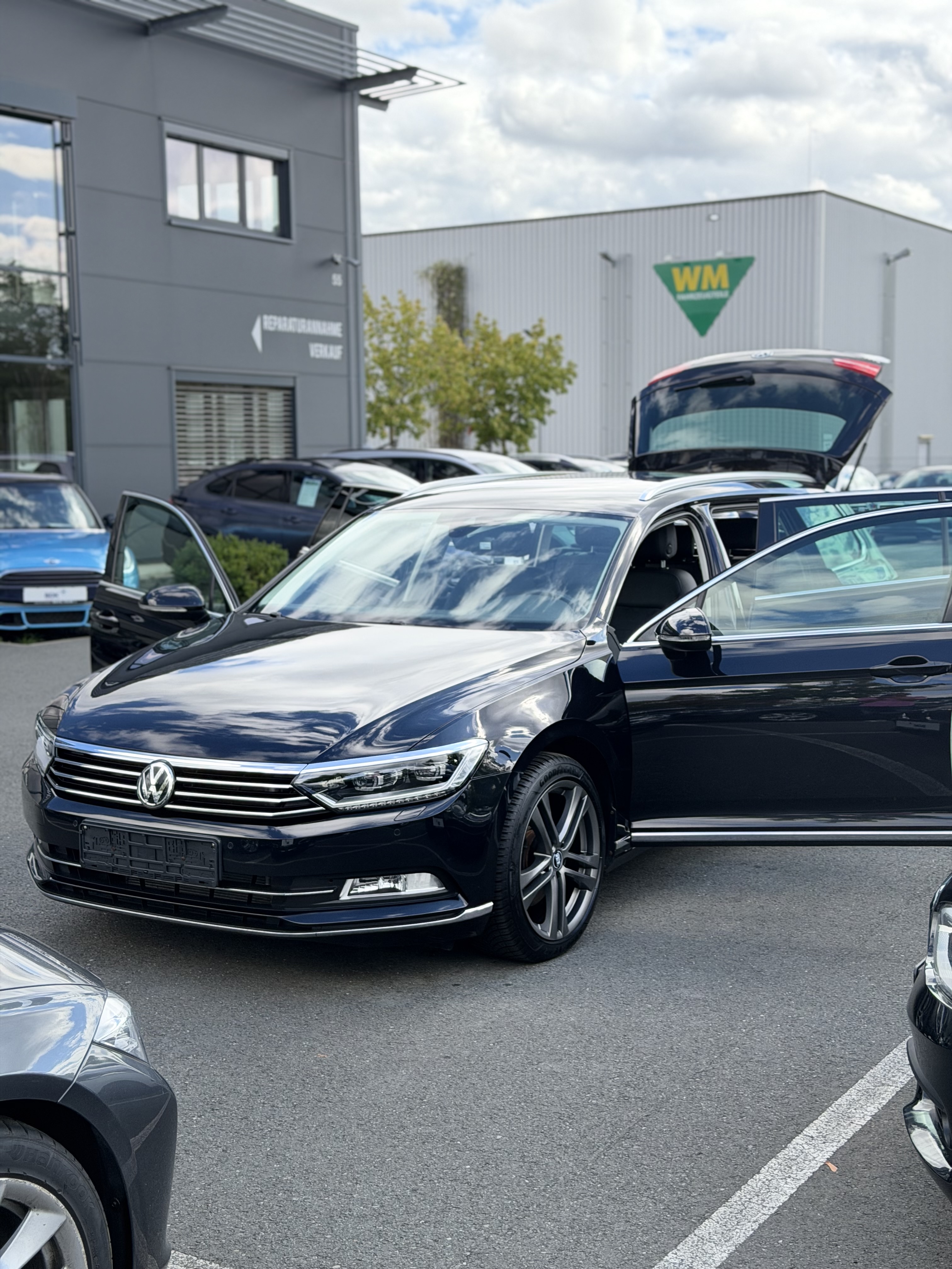 Volkswagen Passat Variant Highline Alcantara Leder*LED*AHK 2016